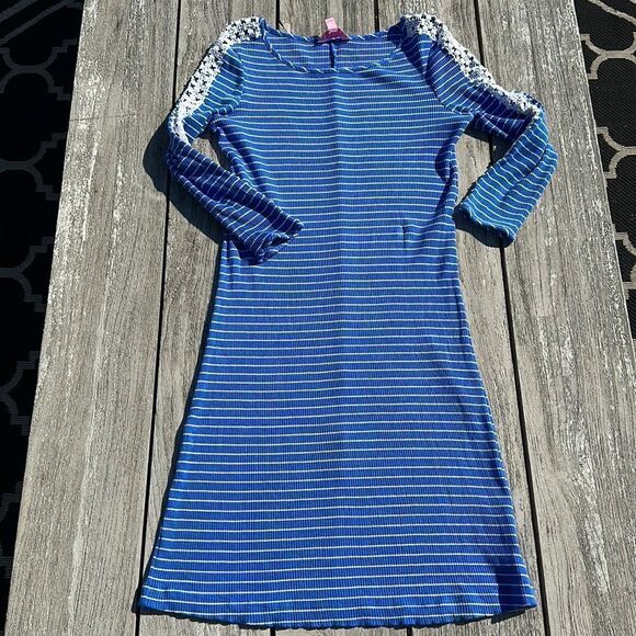 Lilly Pulitzer MEDIUM Marlowe Dress Beckon Blue White Breeze Stripe‎ 3/4 Sleeve - Picture 2 of 6